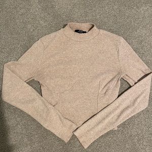 Beige Crop Top 🥯🤷‍♀️🥥